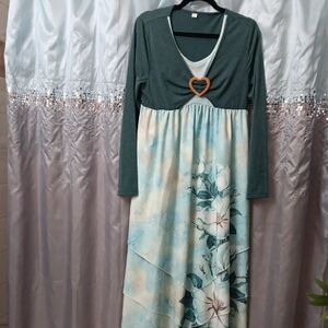 Elegant Green and White Maxi